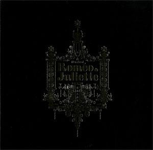 ロミオとジュリエット　2011　赤坂ACTシアター・梅田芸術劇場公演プログラム（舞台写真入）